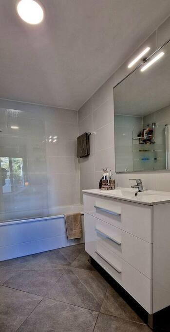 Apartament 5* Stunning Golf & Sea